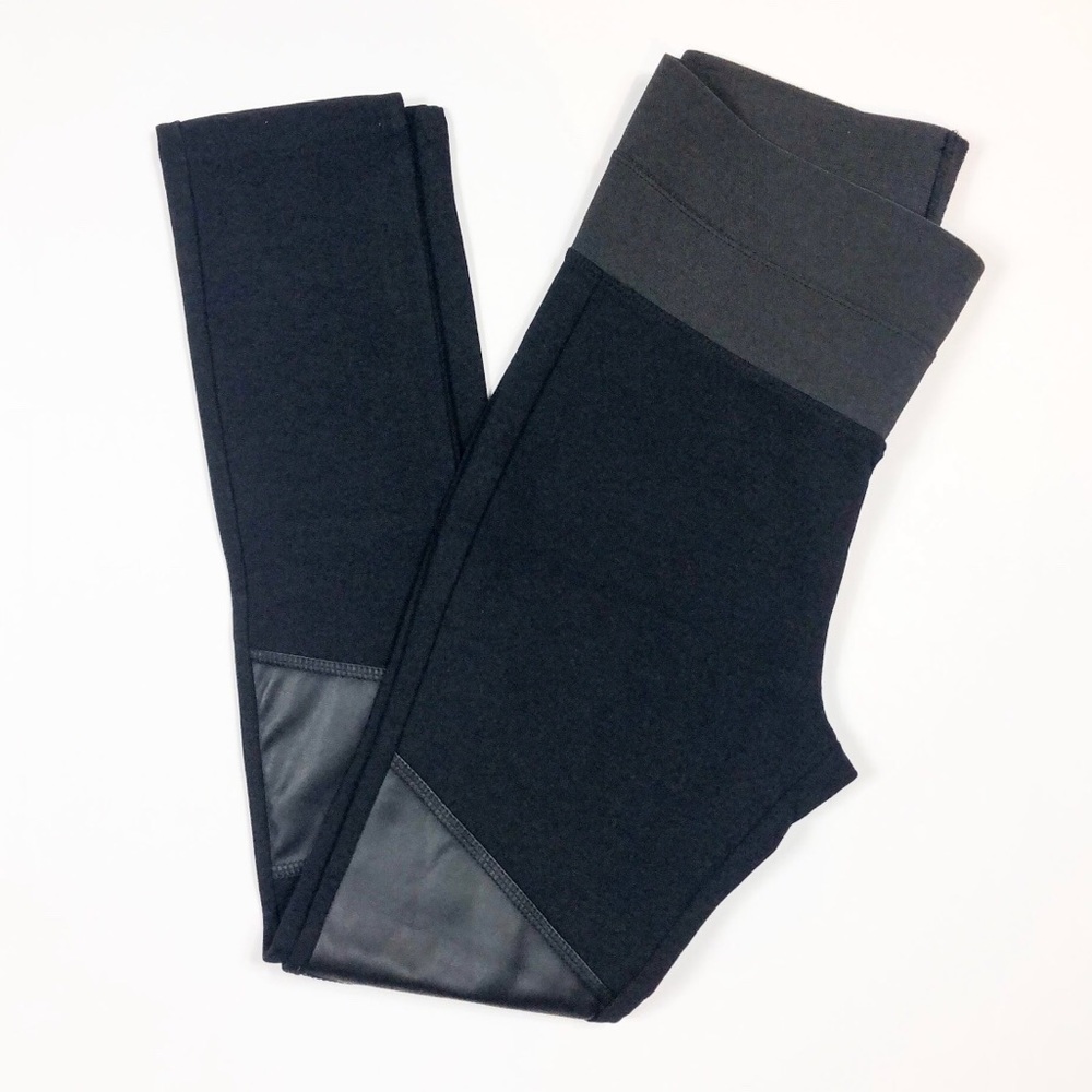 Large Leggings / Tights